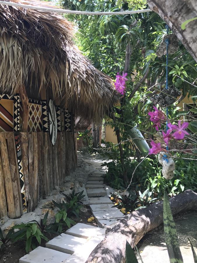 Moringa Ingadi Villa Treasure Beach Exterior photo