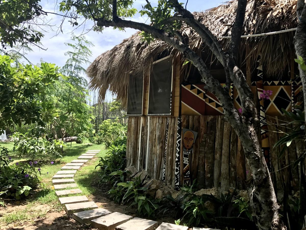 Moringa Ingadi Villa Treasure Beach Exterior photo